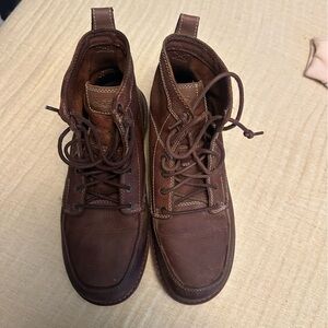 Keen soft toe boots. Worn maybe 4 times.